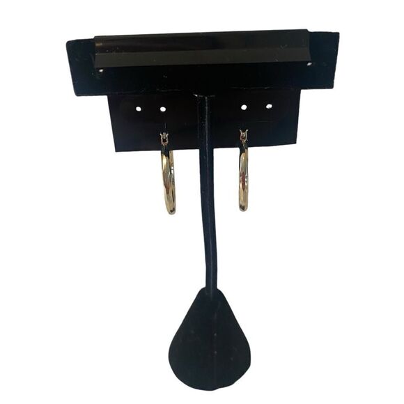 Bright Gold Tone Faceted Hoops. Perfect Size for Everday Use. - Picture 4 of 6